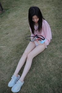点点街拍作品“牧羊”女孩