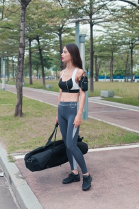 狂热的女狙击手