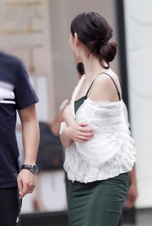 好白嫩的少妇