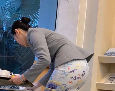 空姐的身材不是盖的