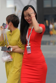国色天香，不就是形容她吗-2