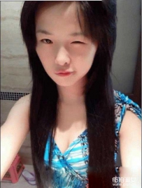 绝对原装，丰满少妇露脸自拍