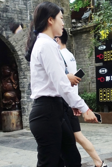 制服诱惑性感的小西裤白领丽人