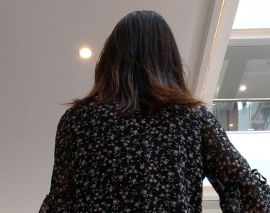 街拍成都之牛仔裤美臀美少妇写真