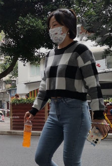 经典蓝色牛仔裤