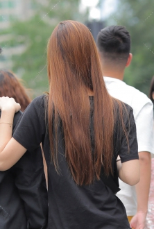 黑色紧身裤美少妇背影销魂